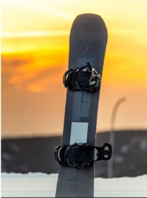 Carbon fiber ski